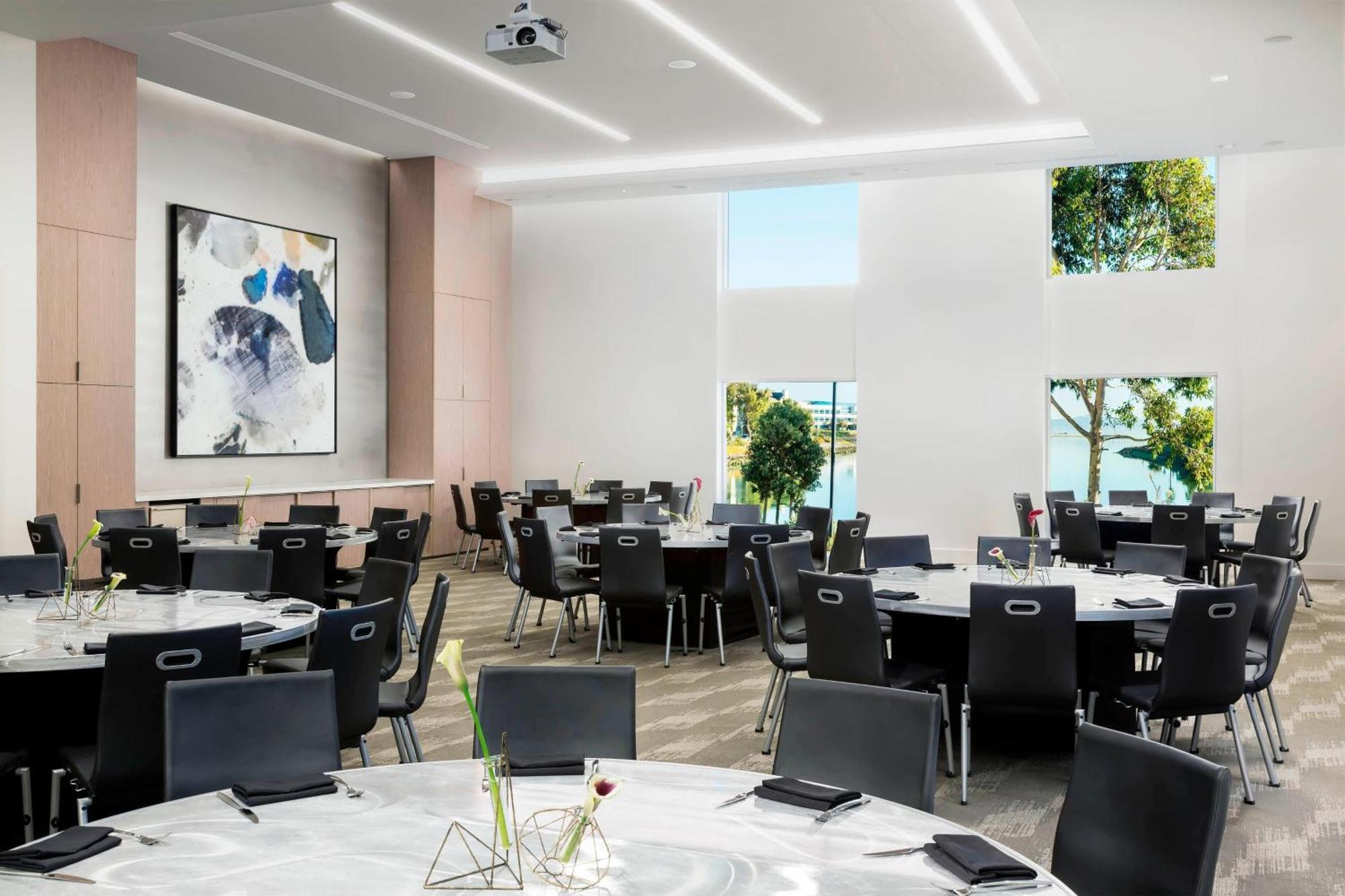 Ac Hotel By Marriott San Francisco Airport/Oyster Point Waterfront South San Francisco Bagian luar foto