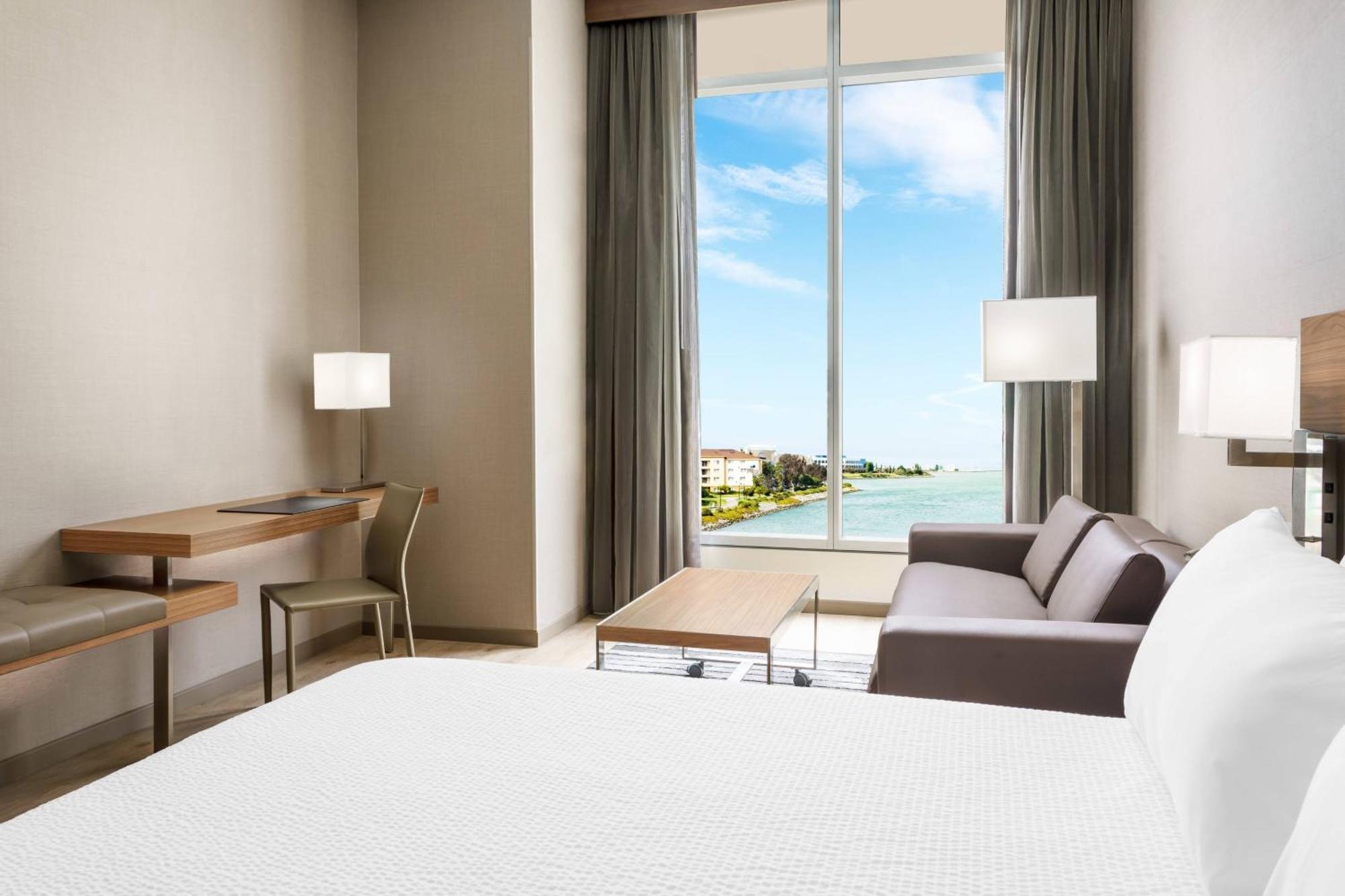 Ac Hotel By Marriott San Francisco Airport/Oyster Point Waterfront South San Francisco Bagian luar foto