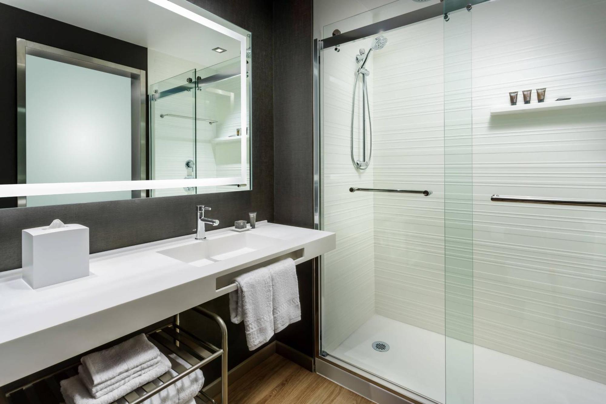 Ac Hotel By Marriott San Francisco Airport/Oyster Point Waterfront South San Francisco Bagian luar foto